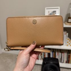 Tory Burch Wallet