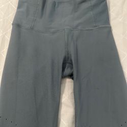 Lululemon 4
