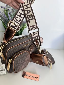 Michael Kors JET SET ITEM MD PKT XBODY W ATTCH for Sale in