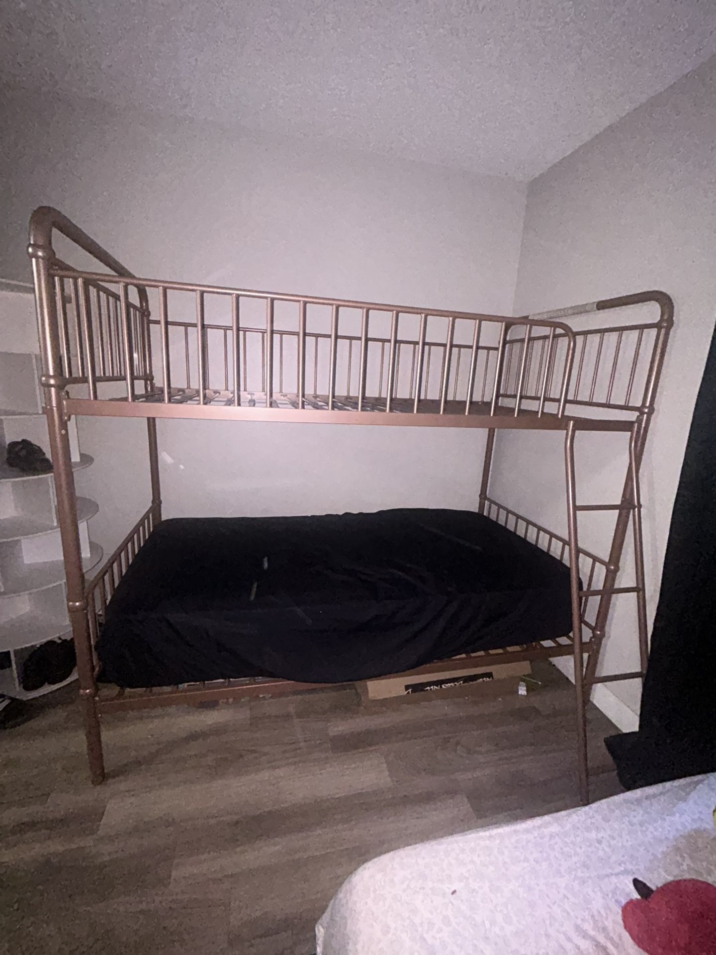 Twin Bunk Beds