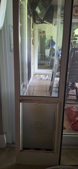 Doggie/cat door