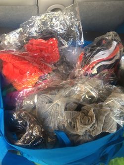 Bag with more then 250 hair accessories,belts and more