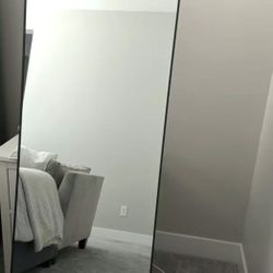 Mirror 