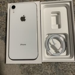 iPhone XR 64g Unlocked 