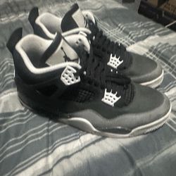 Air Jordan 4 Fear