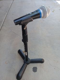 Kick drum stan & shure mic $70