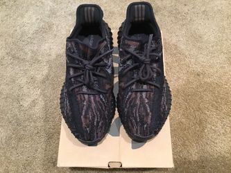 Yeezy Boost 350 V2 MX Rock GW3774 Size 10 Great Pre-Owned Condition