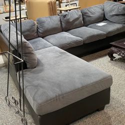 Modern Sectional Couch 