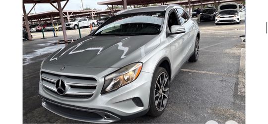 2016 MERCEDES GLA