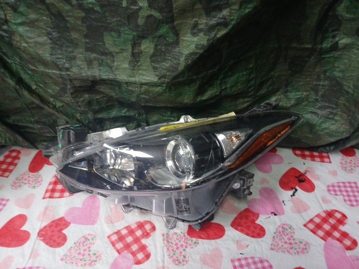2014-16 Mazda 3 Left Headlight