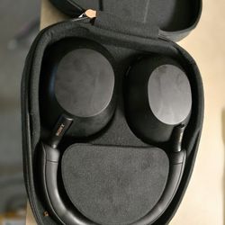 Sony Wh-1000xm5 Headphones