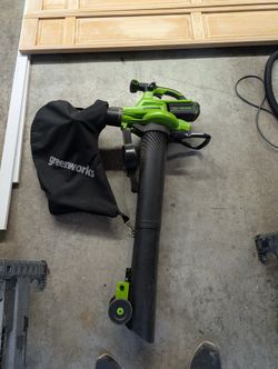 Greenworks 40V (230 MPH / 505 CFM) Cordless Brushless Leaf Blower/Vacuum with Bag, High Power, Lightweight & Quiet for Yard Debris Cleanup