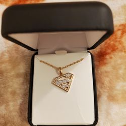 DC Comics Superman logo pendant necklace