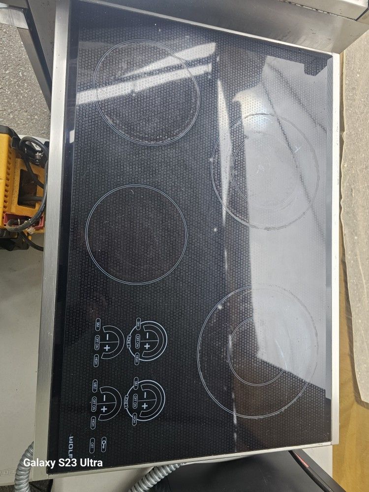 Wolf Cooktop 30" $300