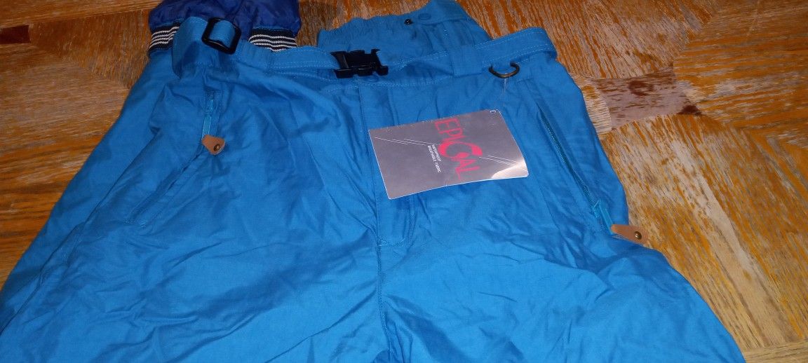 Brand New Snowboarding/Ski Pants Size M