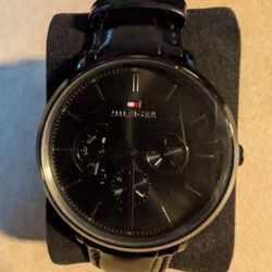 Tommy Hilfiger Black Leather Watch + 6 Slot Watch Box 🖤 (Needs Battery)
