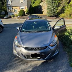 2012 Hyundai Elantra limited
