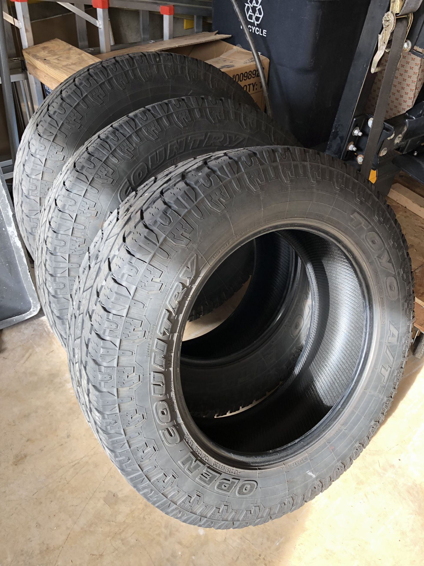 Used Toyo Truck Tires
