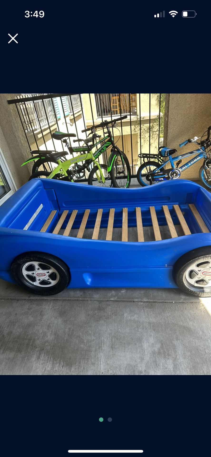 Lil Tykes Blue Race car Bed