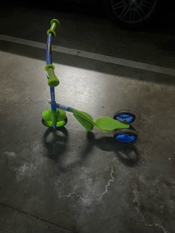 Stroller and Kids 3-Wheel Scooter