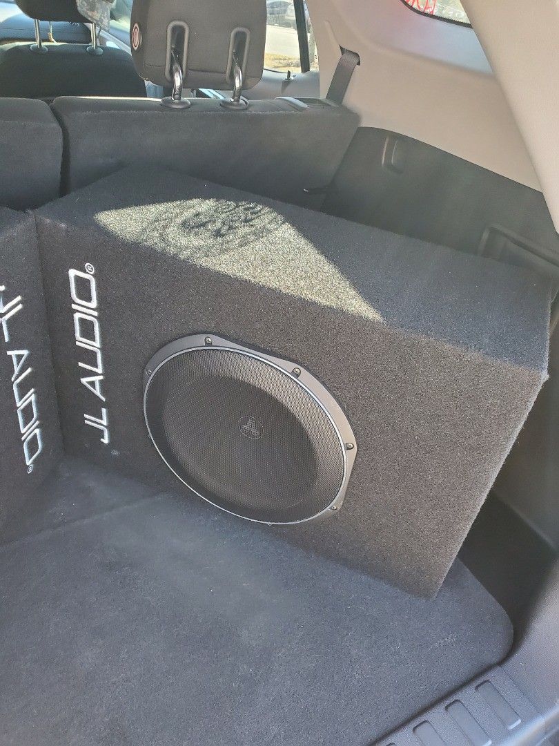 JL Audio ACP112LG-TW1 12 Inch Sub & Amp