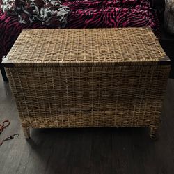 Wicker storage chest