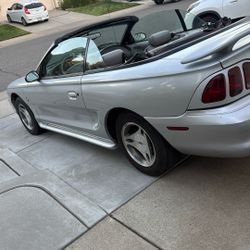 1998 Ford Mustang