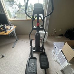 SCHWINN 411 Compact Elliptical Machine