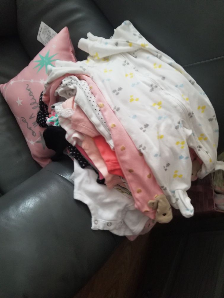 Baby girl clothes and sz1 diapers