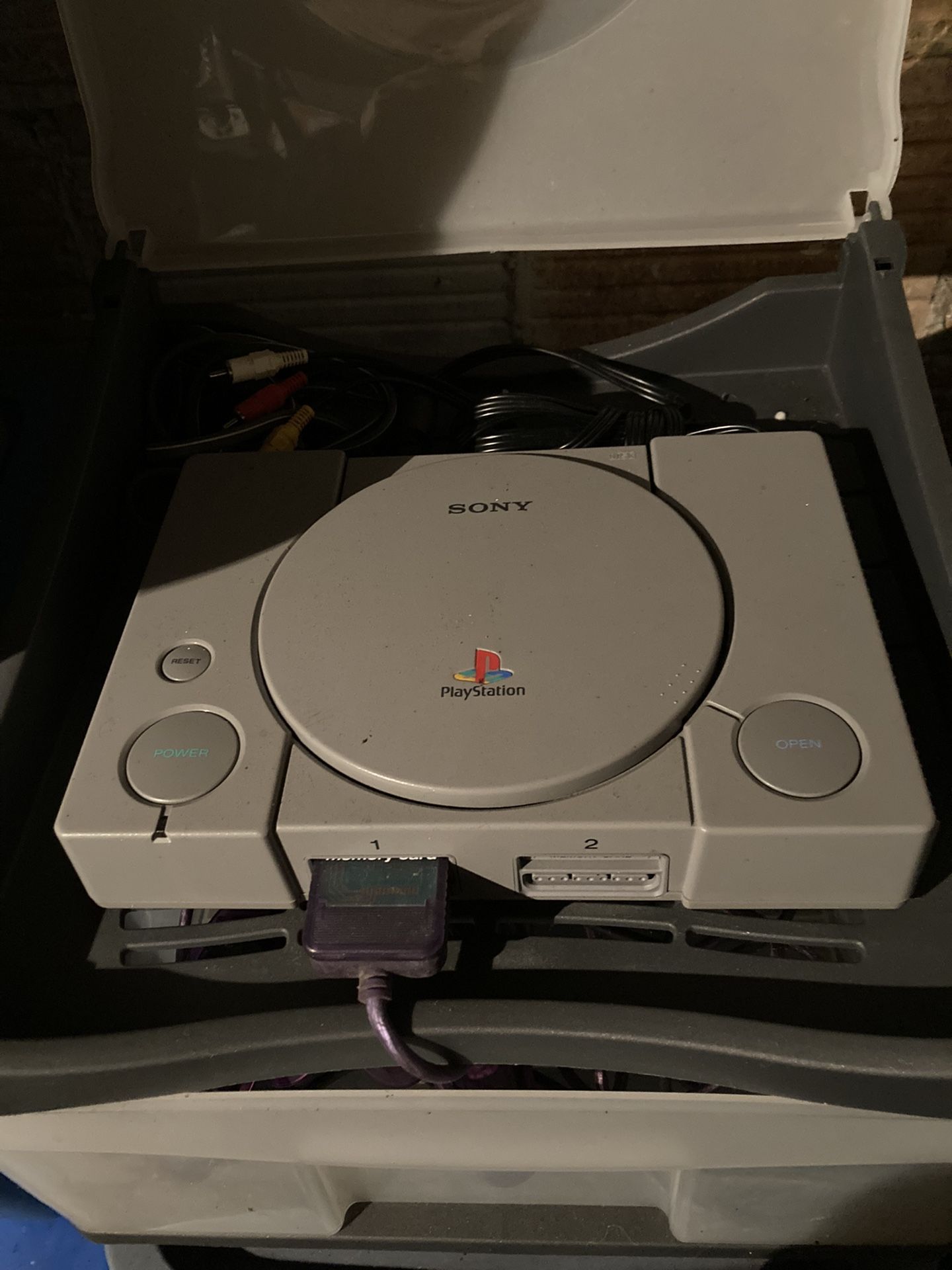 Play Station