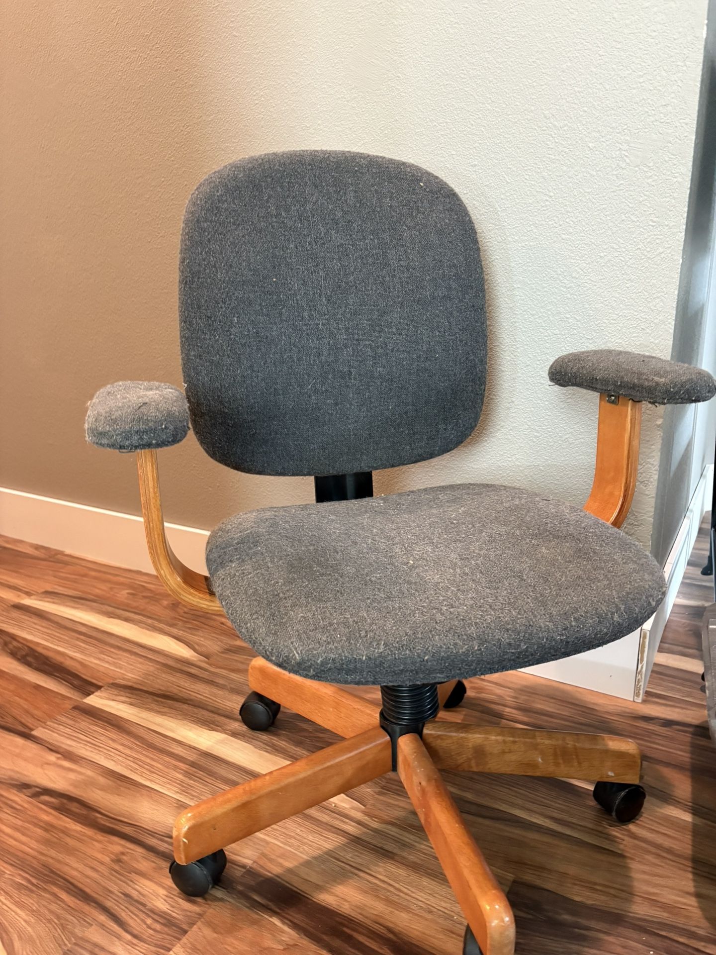 Free Chair