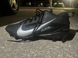 Nike Cleats Alpha Menace 4 Varsity 11.5