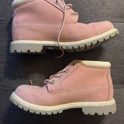 Timberland Boots Pink Size 7.5 