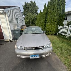 2000 Toyota Corolla