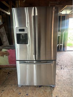 ***Samsung French Door Refrigerator – Stainless Steel – Ice & Water***
