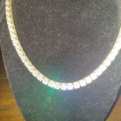 PRETTY LARGE CUBIC TENNIS NECKLACE IN GOLD TONE