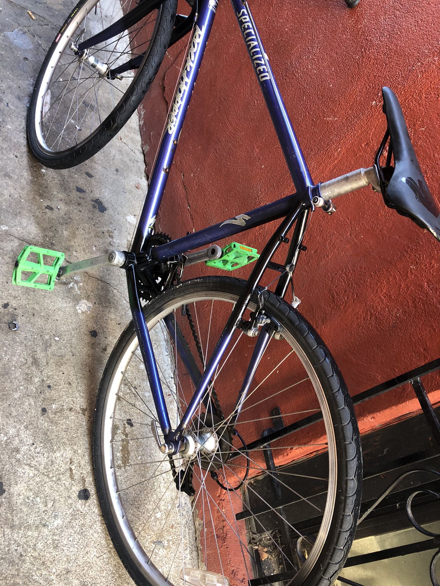 21” road bike specialized