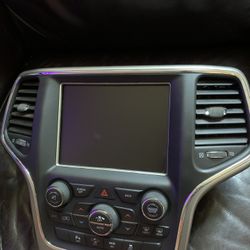 Ramjeepdodge 8.4uconnect Radio 
