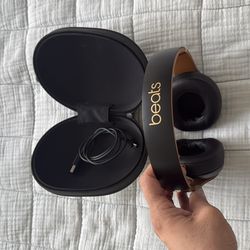 Beats by Dre Headphones Studio 3