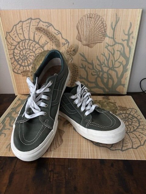 Vans (Off The Wall) Size 11.5 