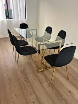 6 People Glass Dining Table Set With Black Velvet chairs