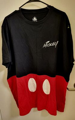 MICKEY MOUSE TSHIRT FROM DISNEYLAND