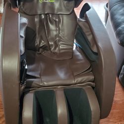 Real relax favor-04 massage chair