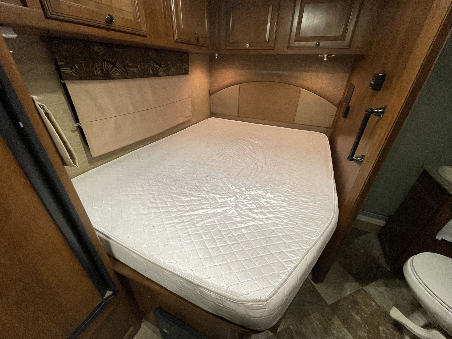 2015 Coachmen Leprechaun 22qb for Sale in Los Angeles, CA - OfferUp