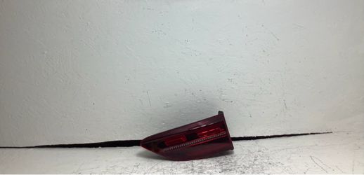 2022-2026 Volkswagen Golf MK8 right inner tail light (1CC)