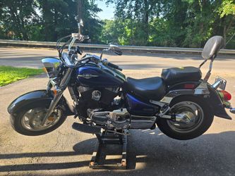2005 Suzuki Boulevard C90