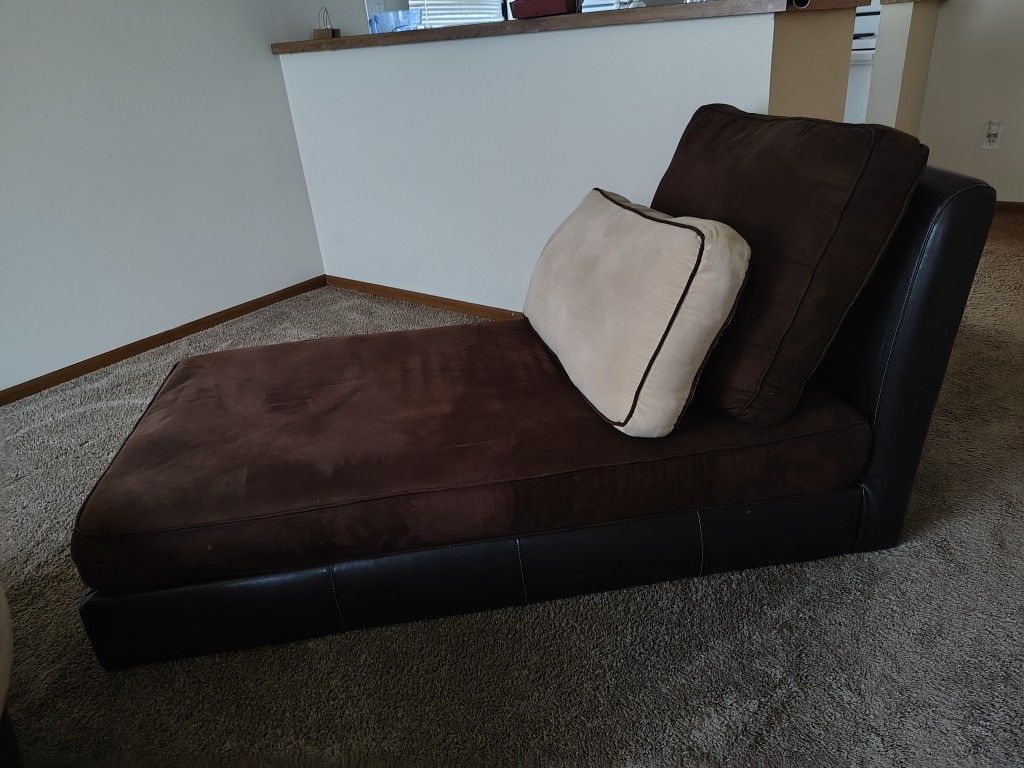 Brown Chaise