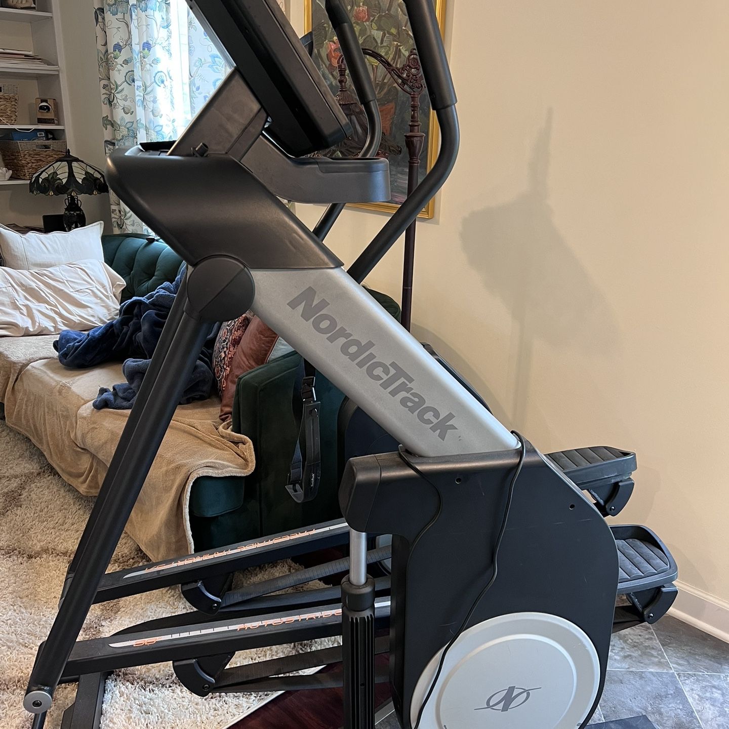 NordicTrack Freestride Trainer FS7i for Sale in Edison NJ OfferUp
