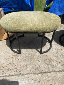 Small ottoman