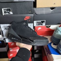 2025 Jordan Black Cat 3s size 8.5 VNDS